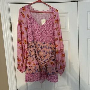 Pink multipattern floral mini dress (L)